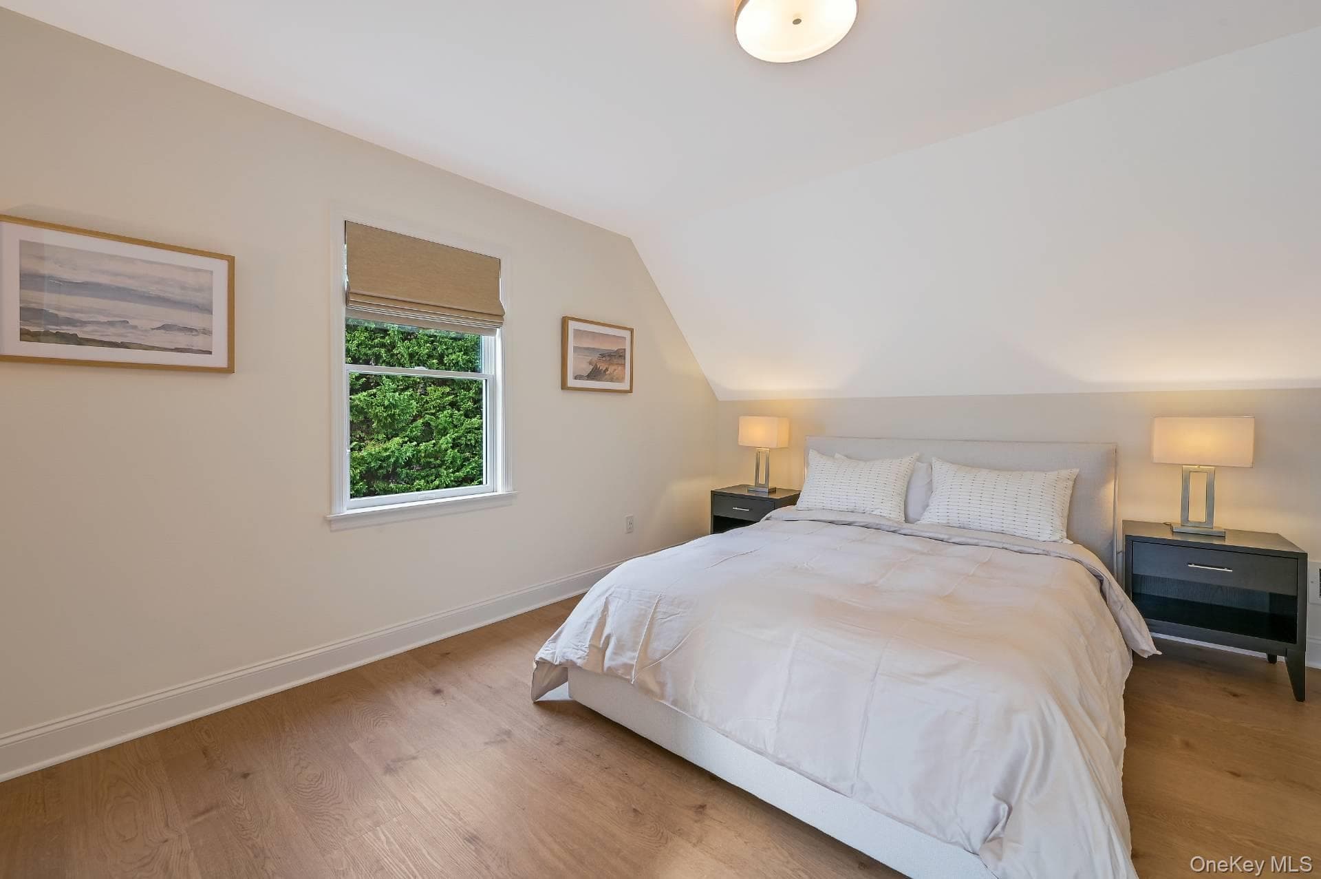 820 Gabriella Court thumbnail 15
