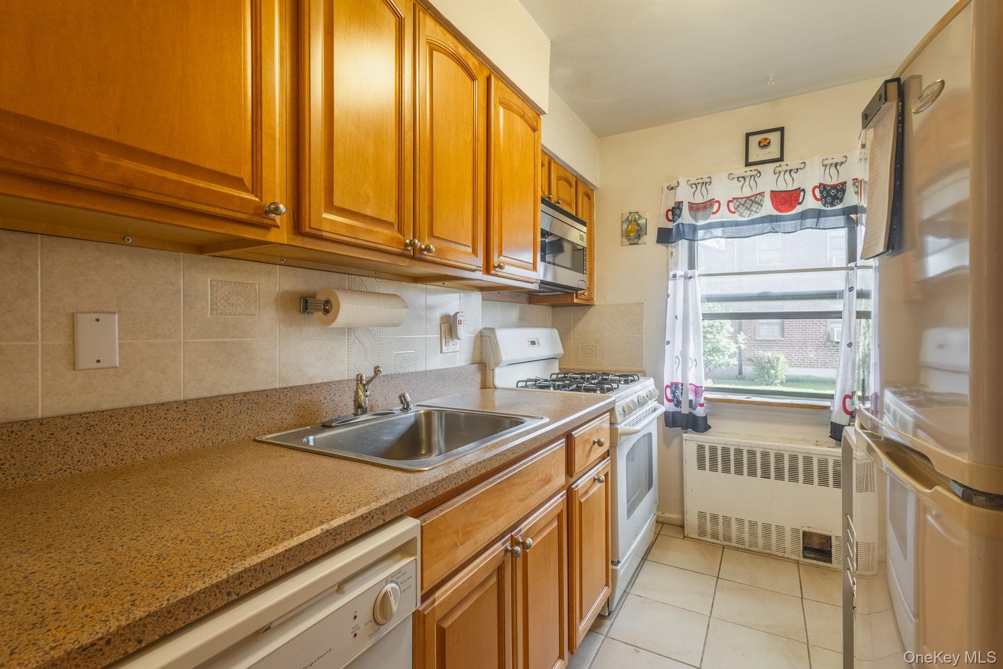 196-16 67th Avenue Unit: 1 thumbnail 9