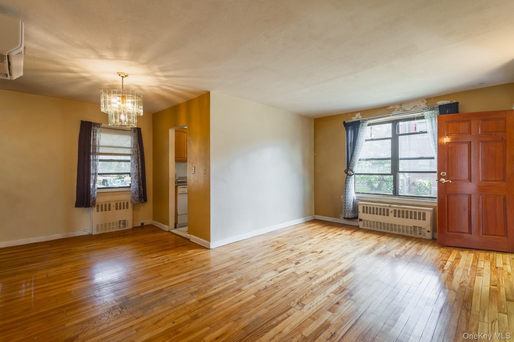 196-16 67th Avenue Unit: 1 thumbnail 13
