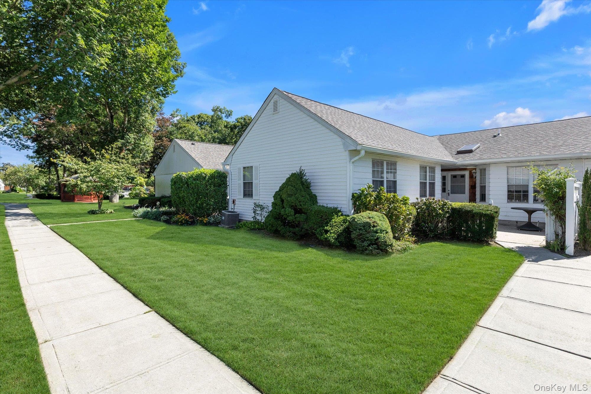 97 Revere Drive thumbnail 15