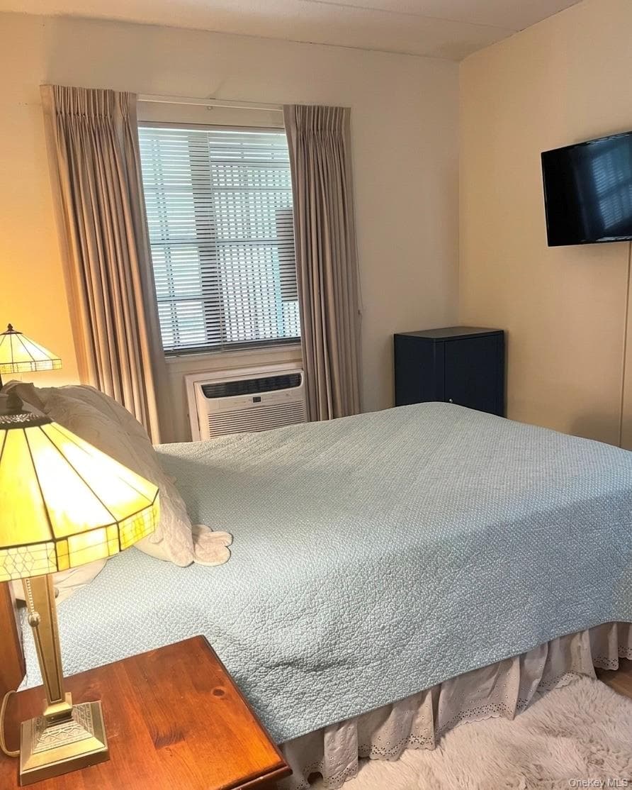 6809 242nd Street Unit: 33A thumbnail 9
