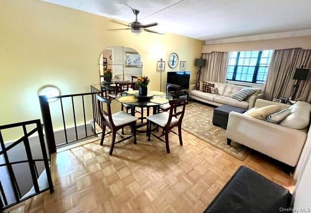 6809 242nd Street Unit: 33A thumbnail 11