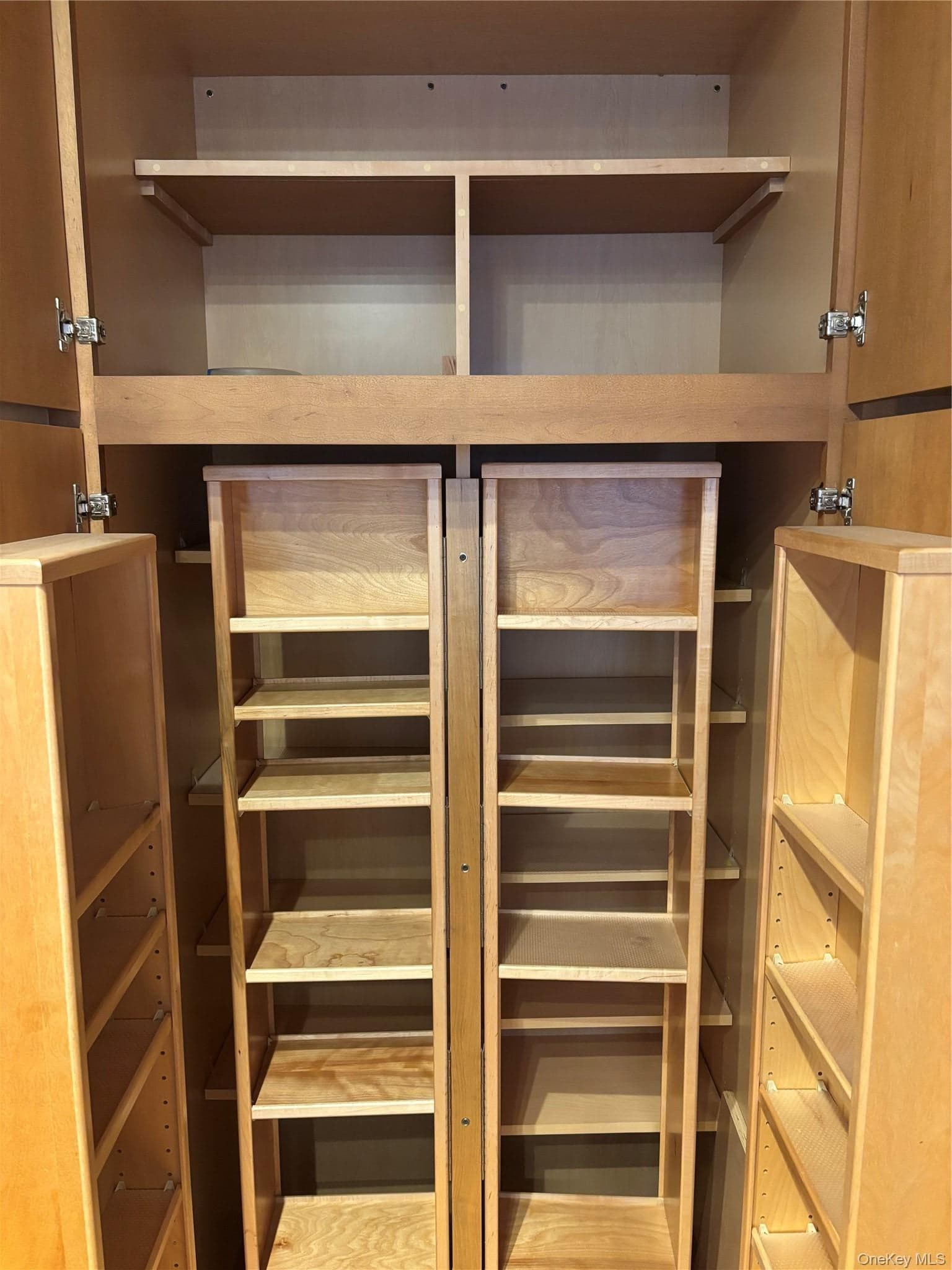 41-20 46 Street Unit: 4A thumbnail 15