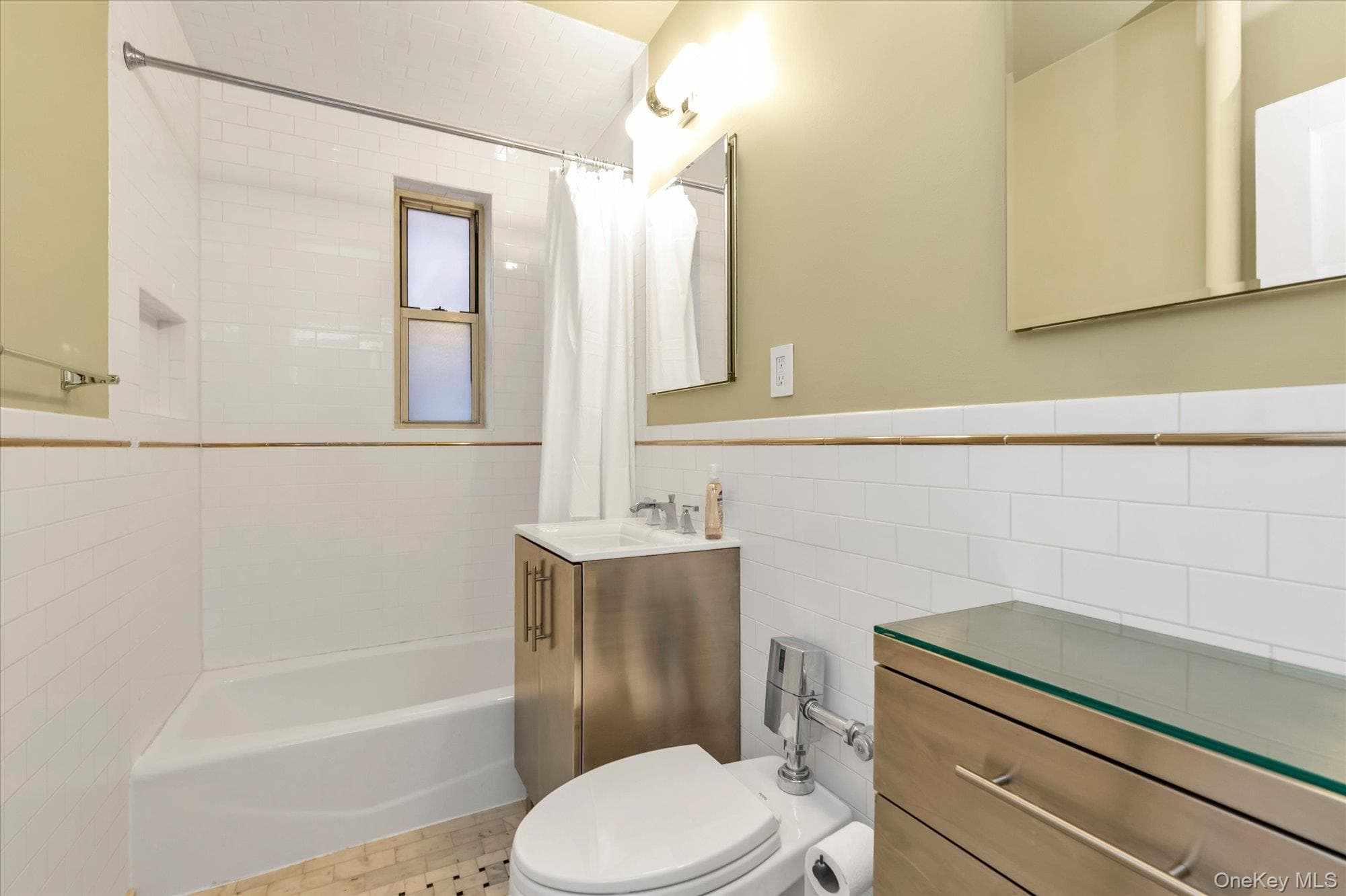 41-20 46 Street Unit: 4A thumbnail 12