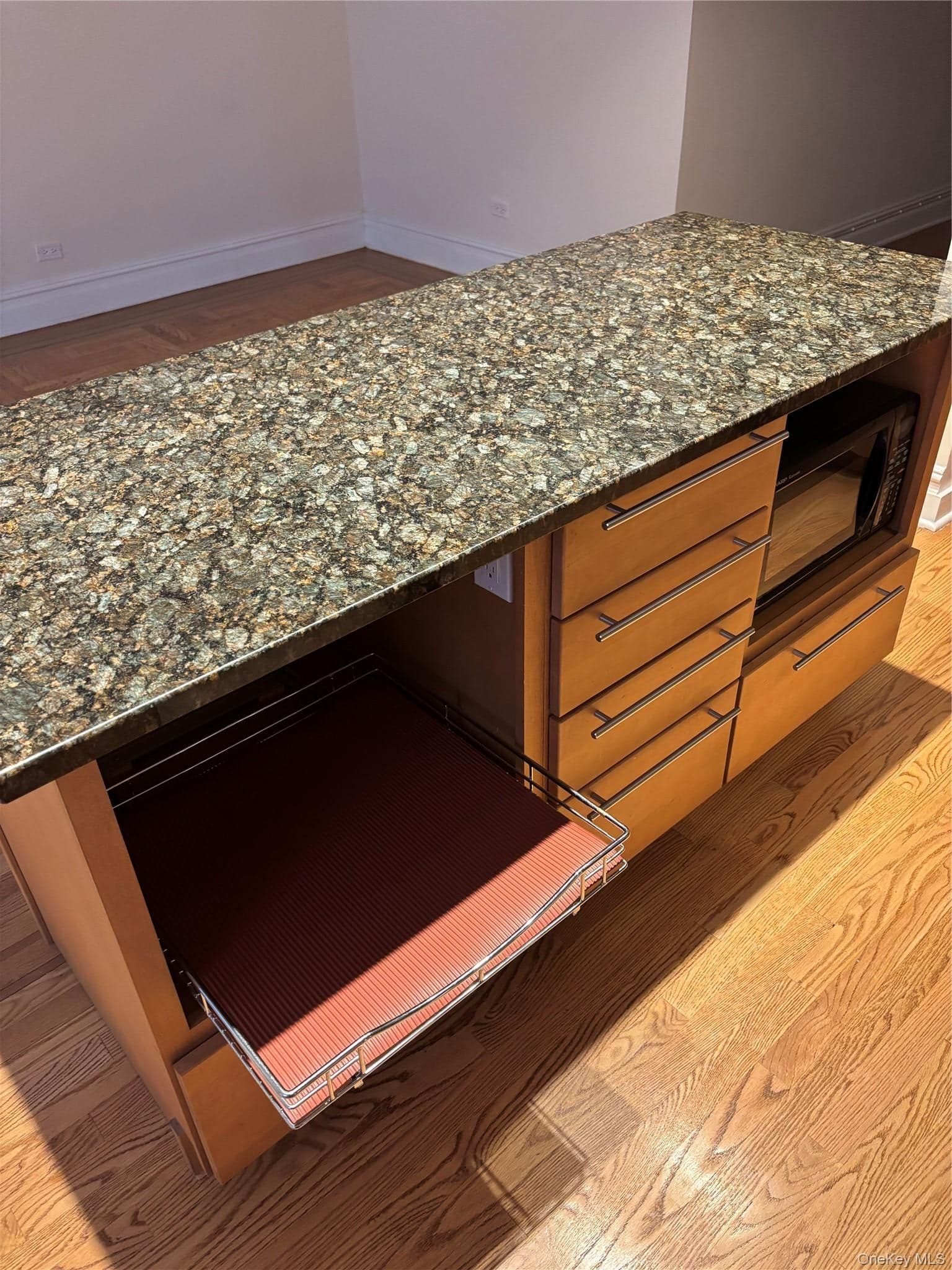 41-20 46 Street Unit: 4A thumbnail 18