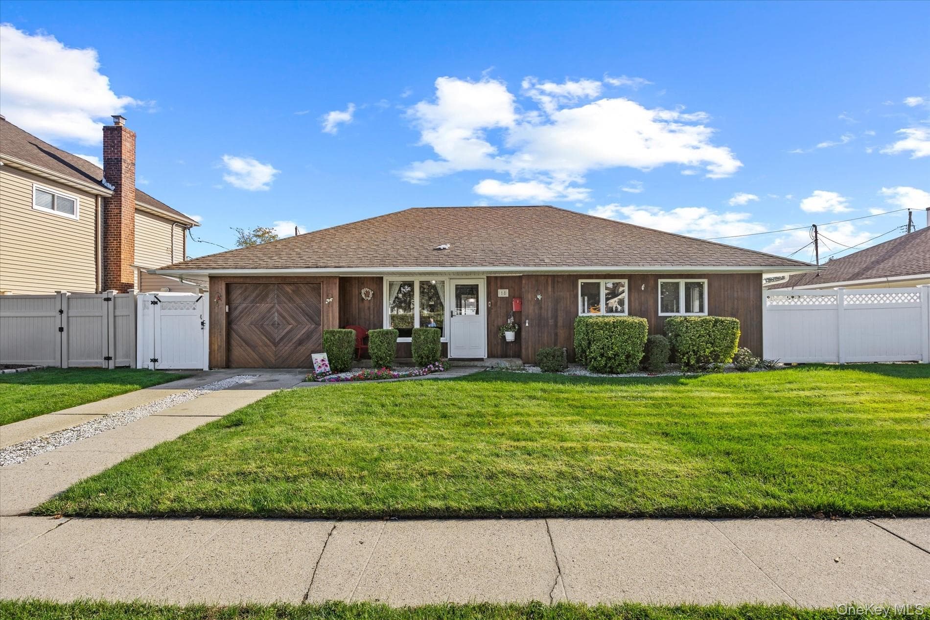 18 Washington Street, Hicksville