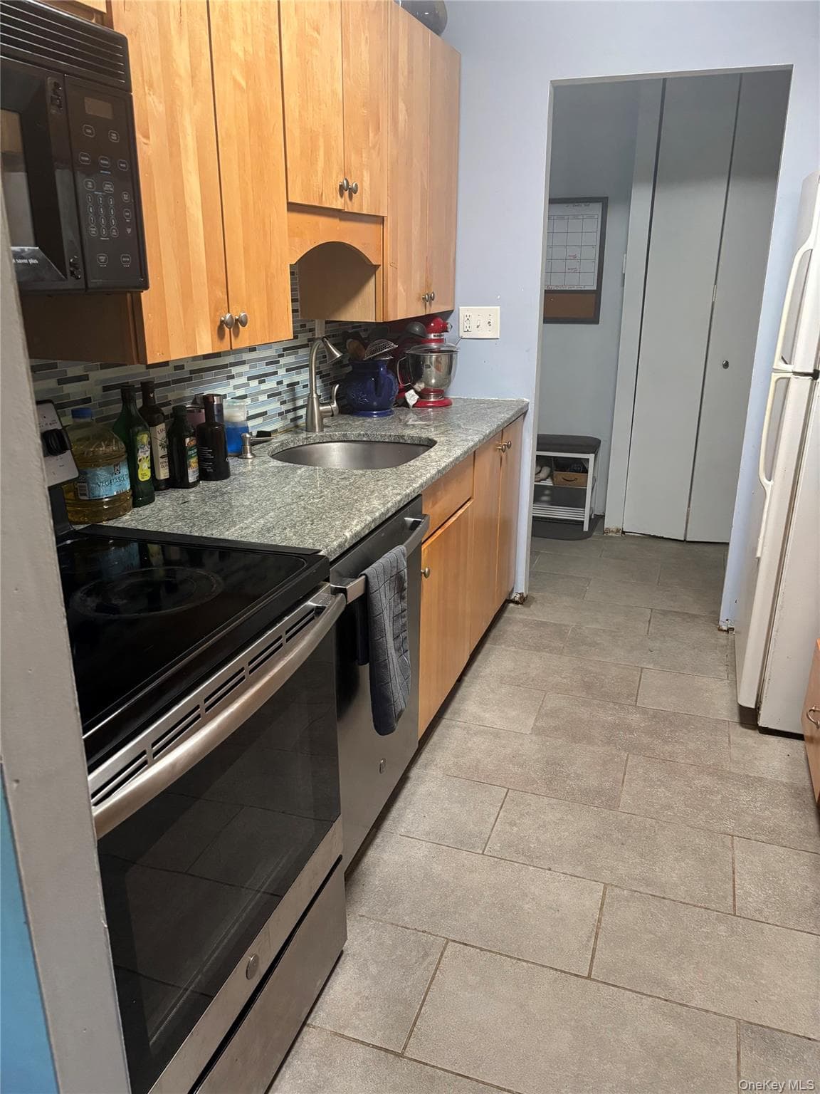 115 Sterling Street Unit: 115 thumbnail 2