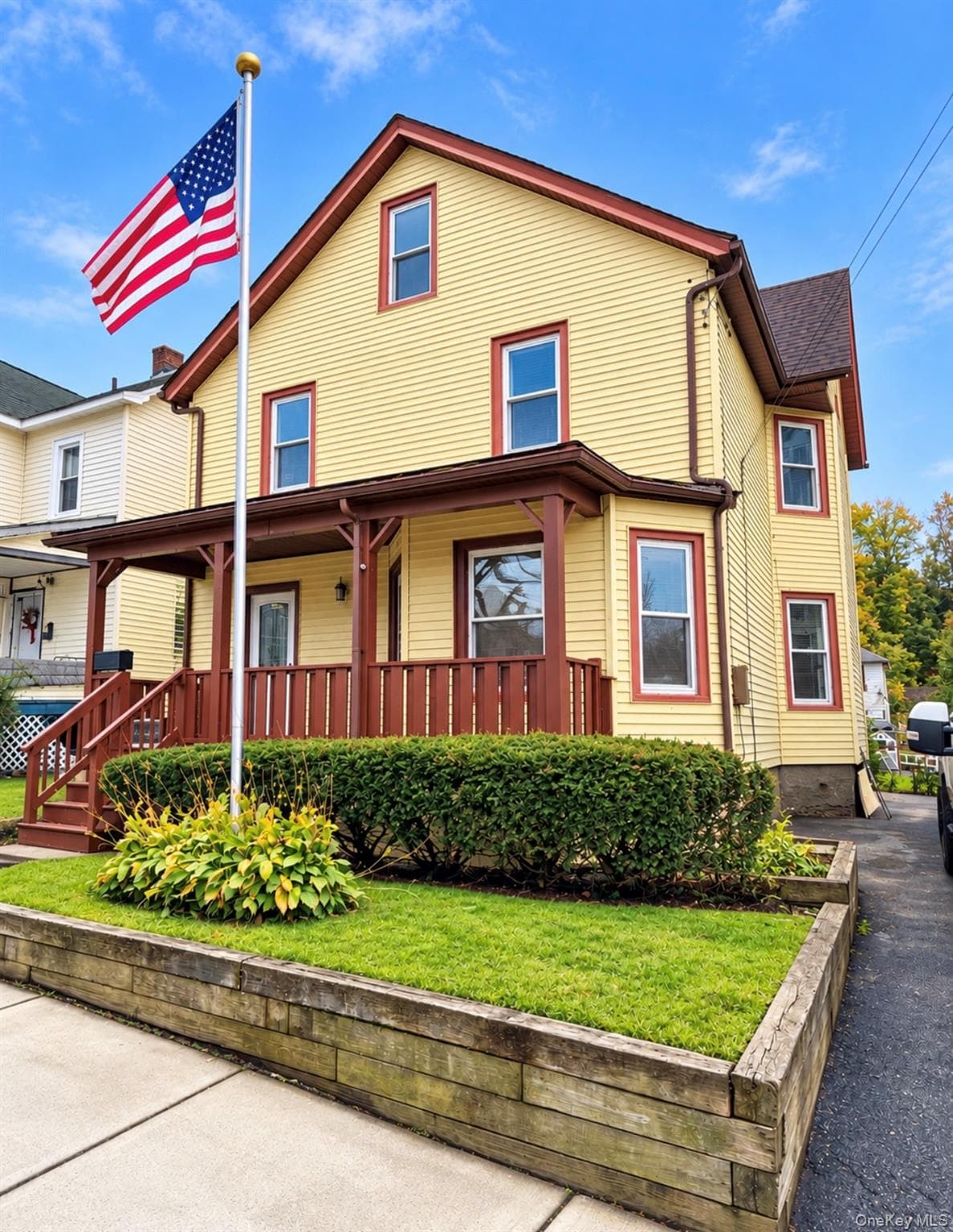 65 Maple Street, Walden