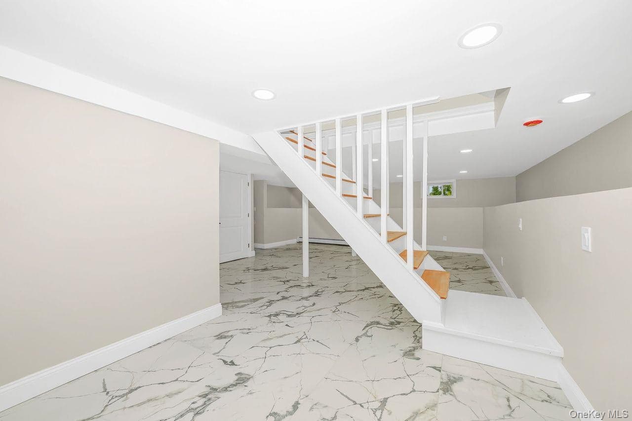 61 Parkway Boulevard thumbnail 28
