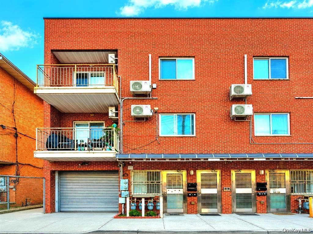 4208 161st Street thumbnail 27