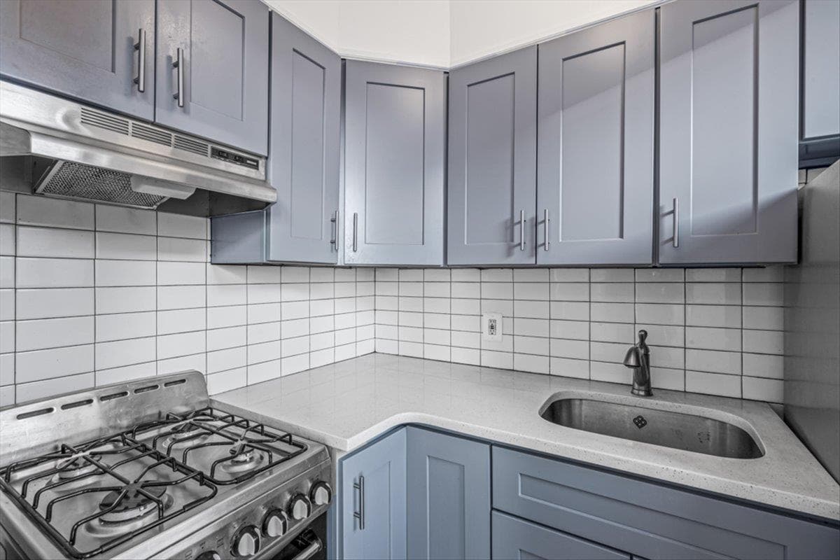 67-30 Clyde Street St Unit: 7S thumbnail 9