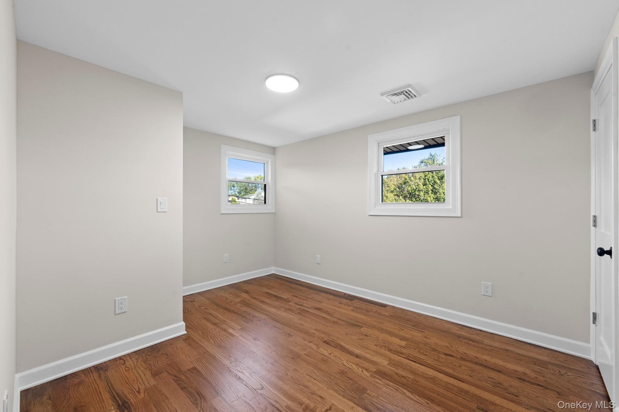 1 Medford Lane thumbnail 29