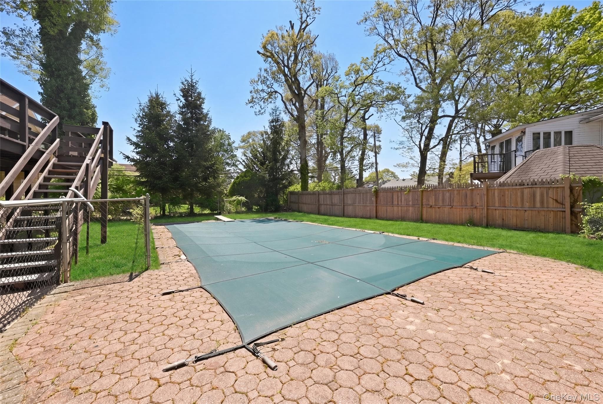 18 Park Drive thumbnail 5