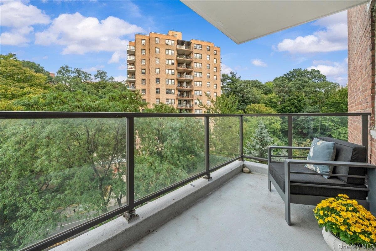 750 Kappock Street Unit: 405 thumbnail 24