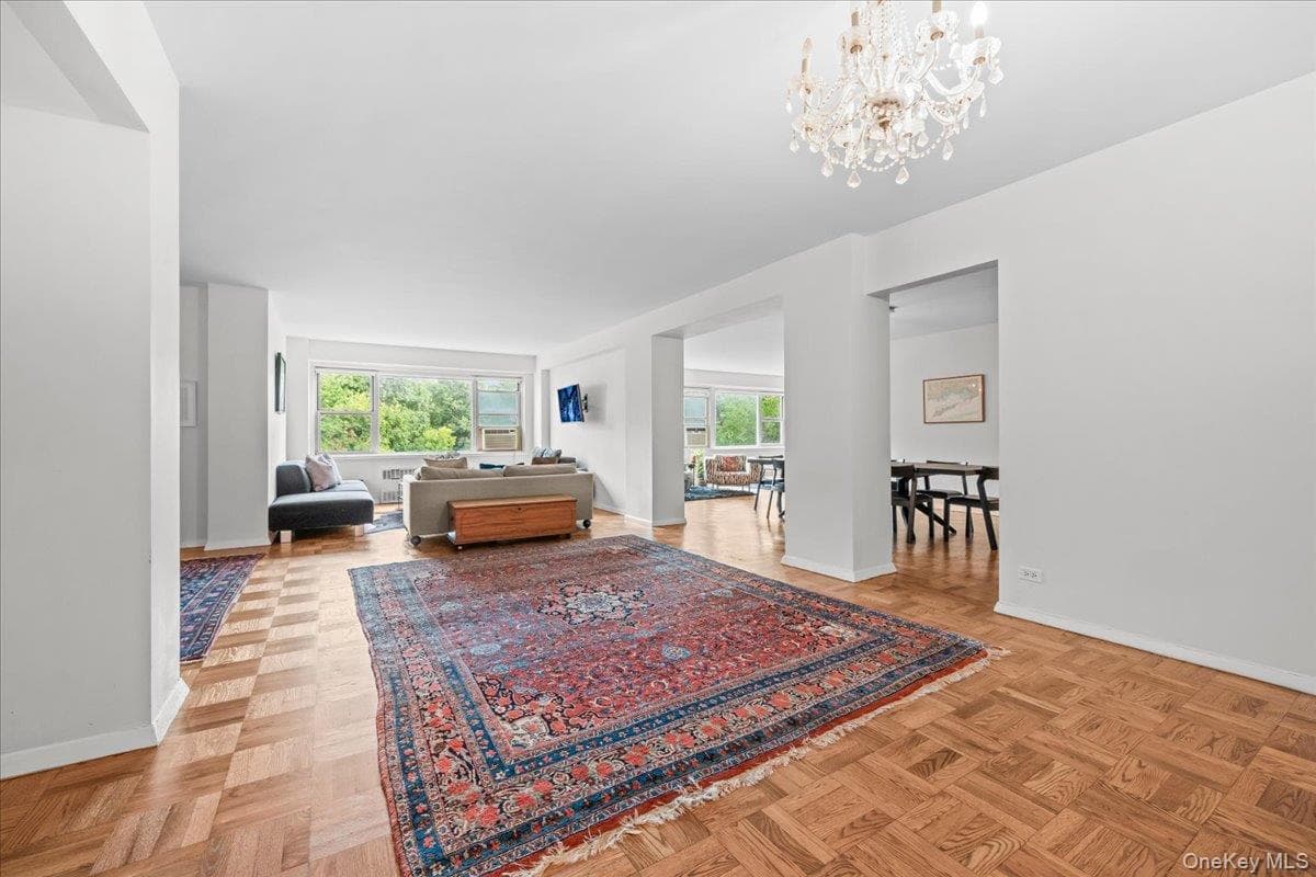 750 Kappock Street Unit: 405 thumbnail 3