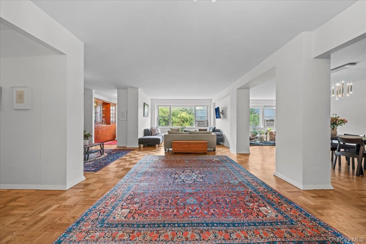 750 Kappock Street Unit: 405, Bronx