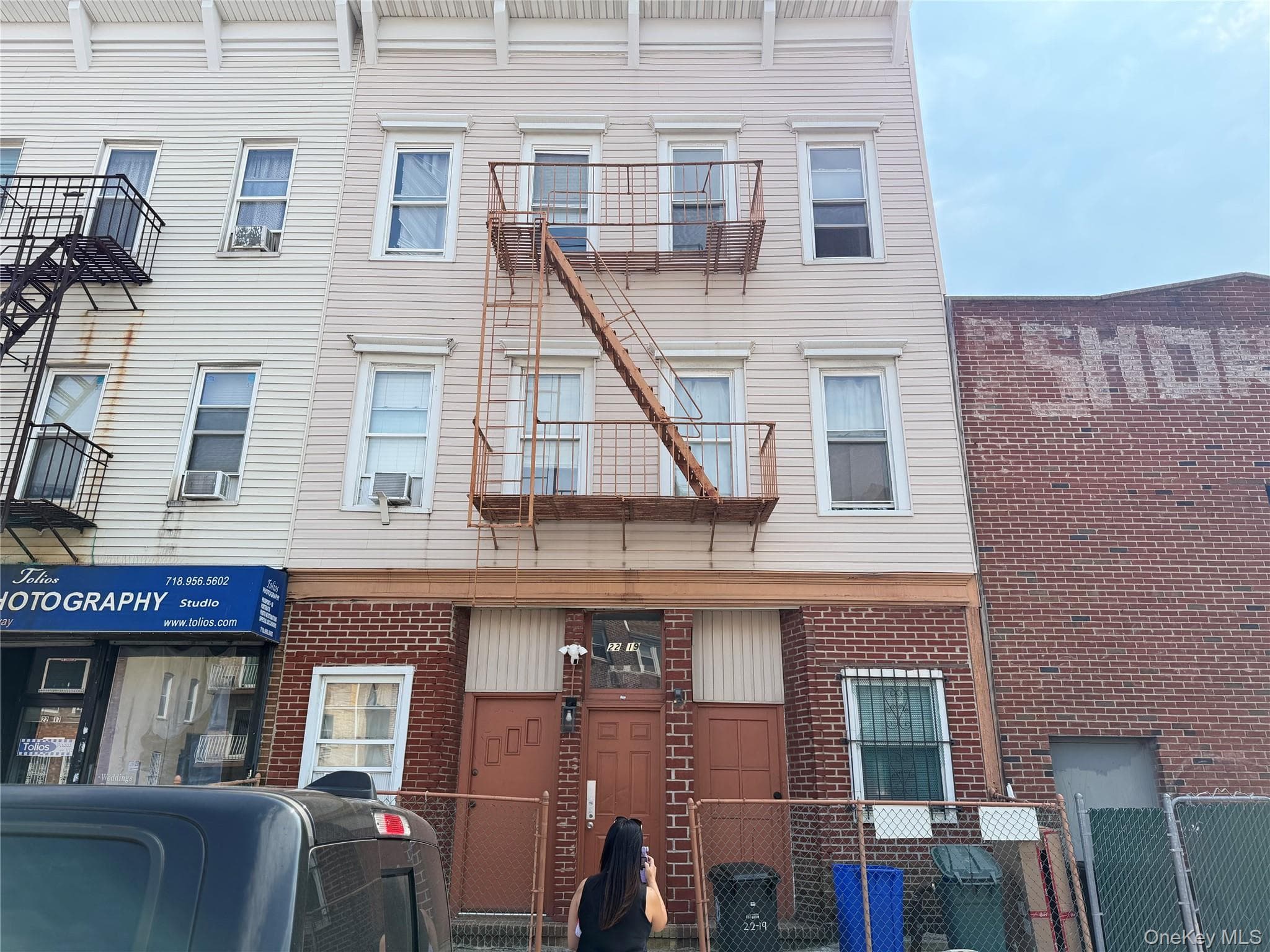 22-19 Steinway Street thumbnail 2