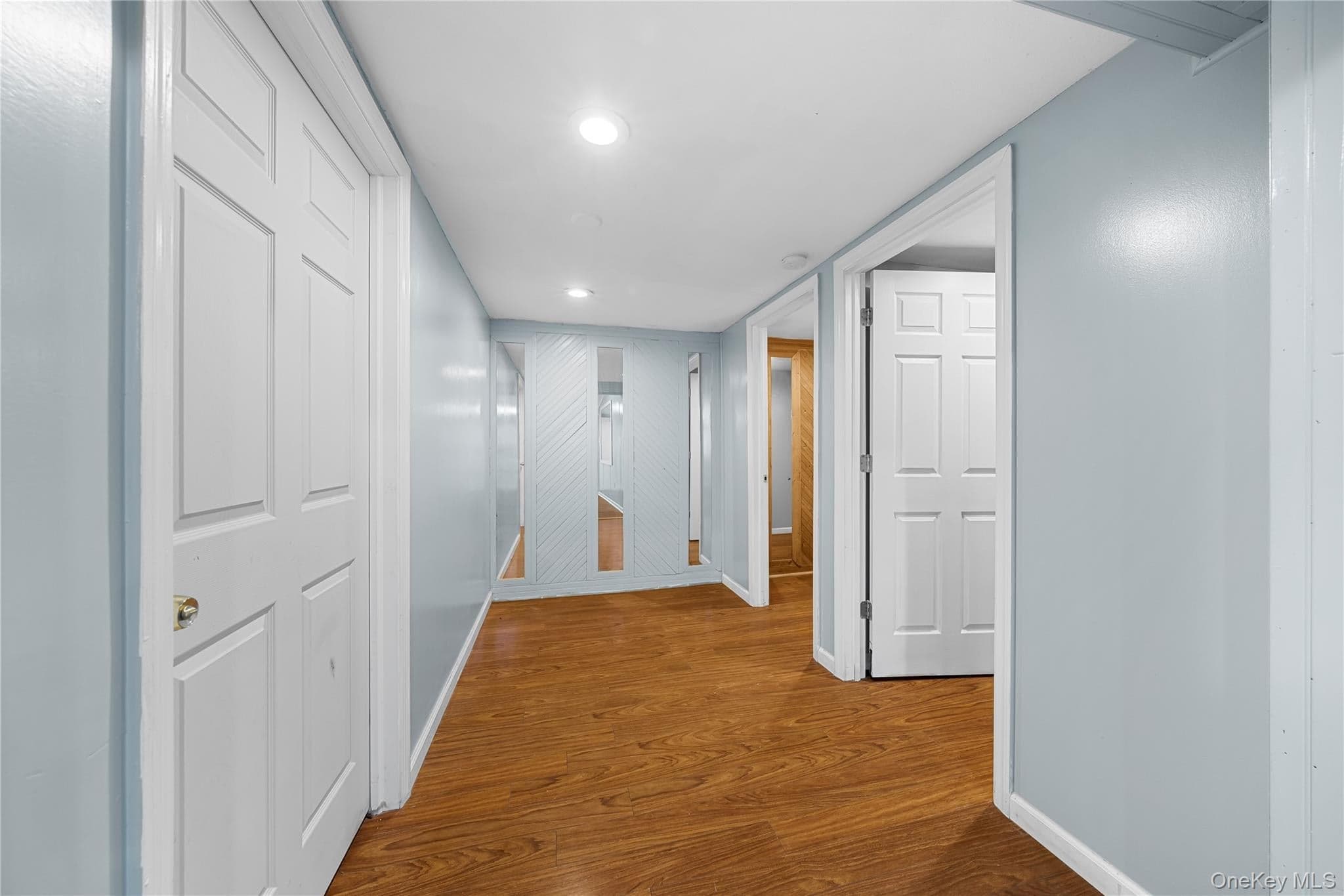 318 W 16th Street thumbnail 14