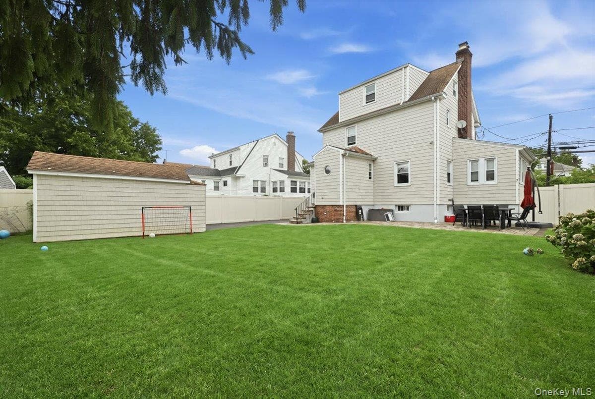 351 Hewlett Parkway thumbnail 20