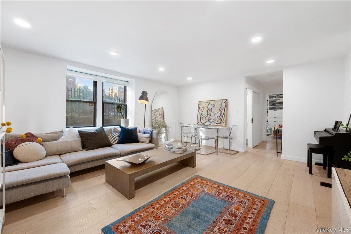 30 Windsor Terrace Unit: AA1 thumbnail 5