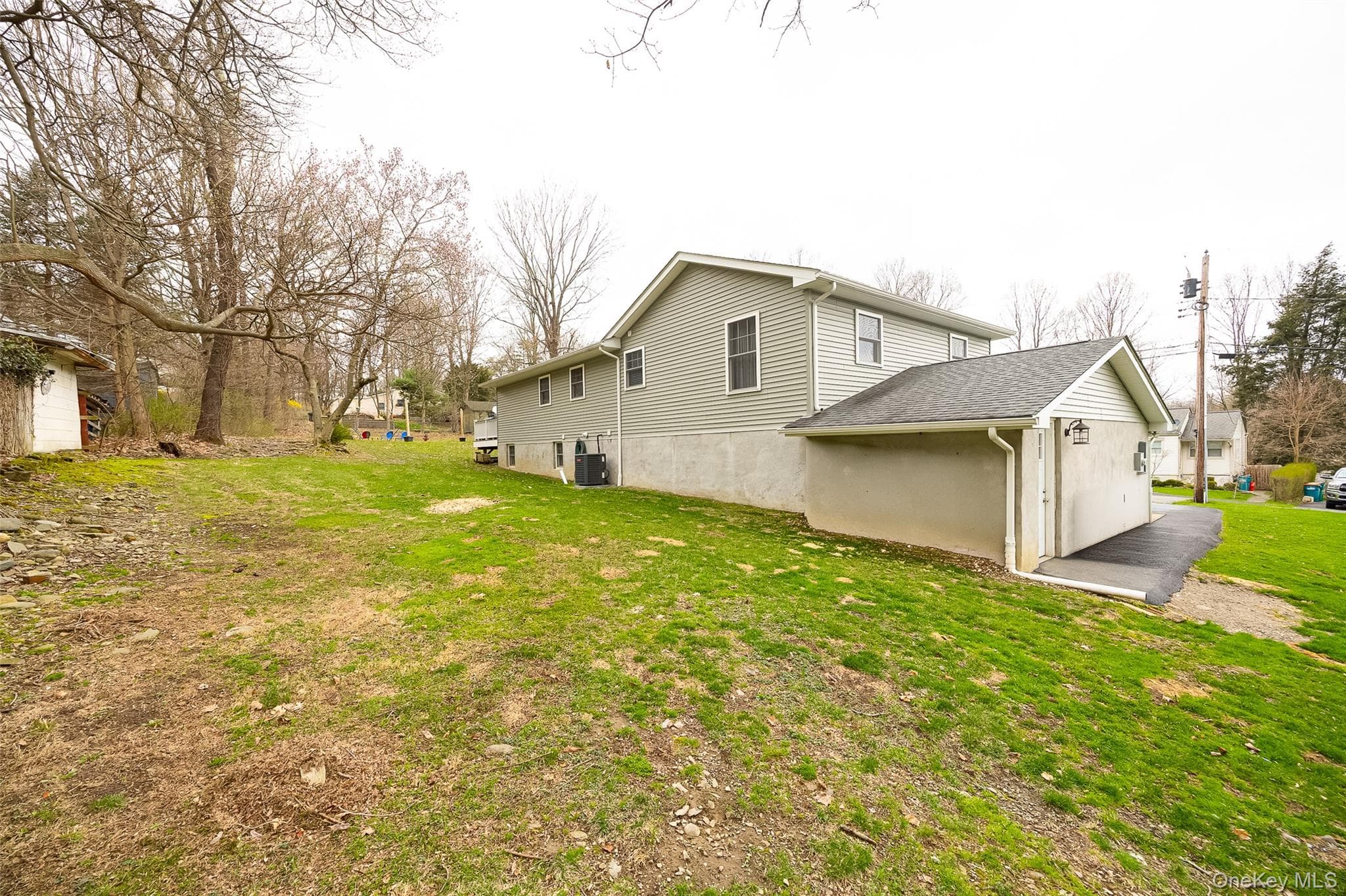 8 Willow Road thumbnail 28