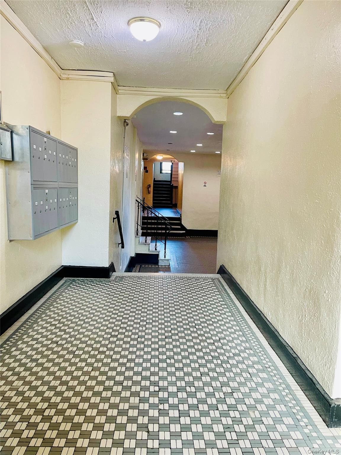 910 Dinsmore Avenue thumbnail 7