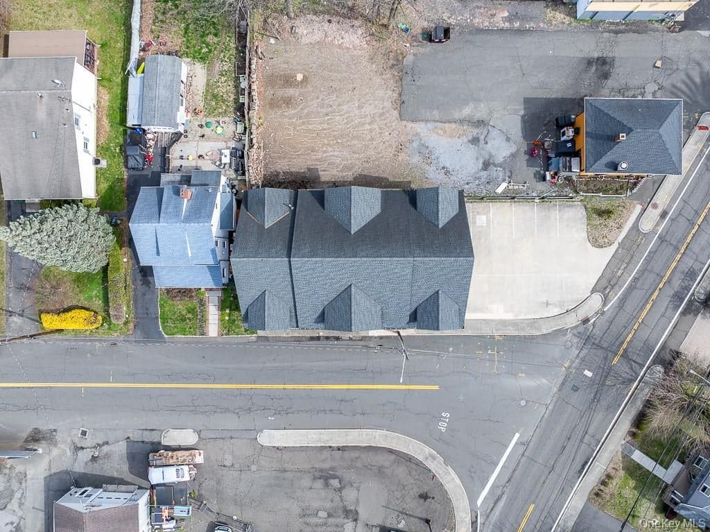 1 Teneyck Street thumbnail 47