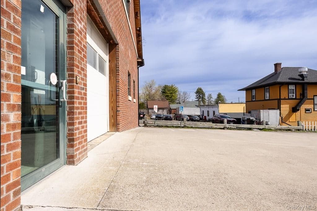 1 Teneyck Street thumbnail 18