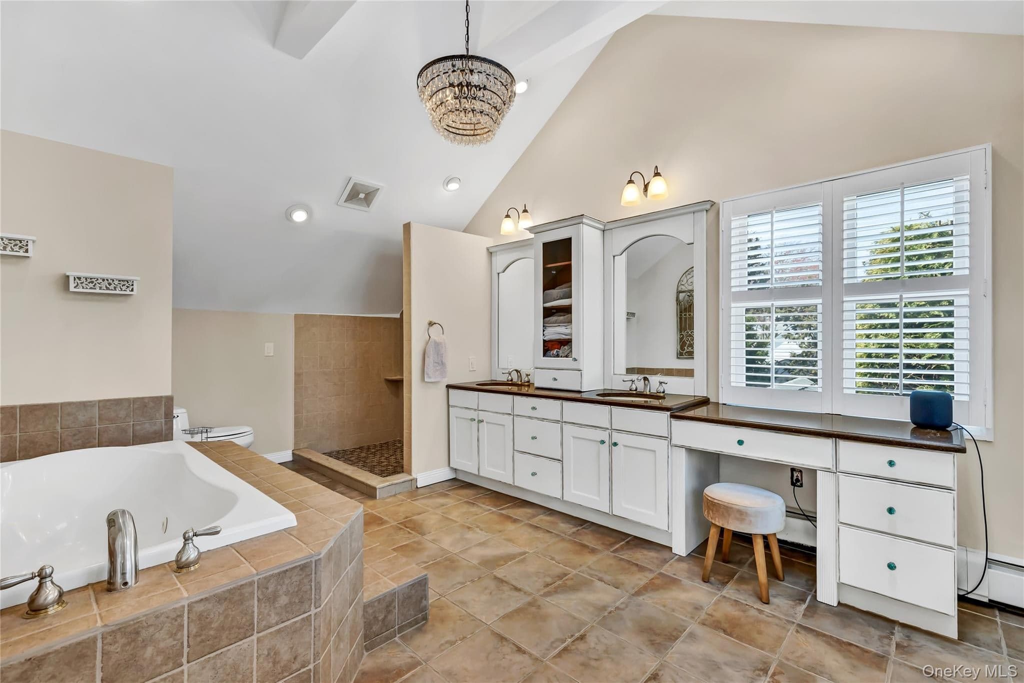 135 Shoreham Road thumbnail 30