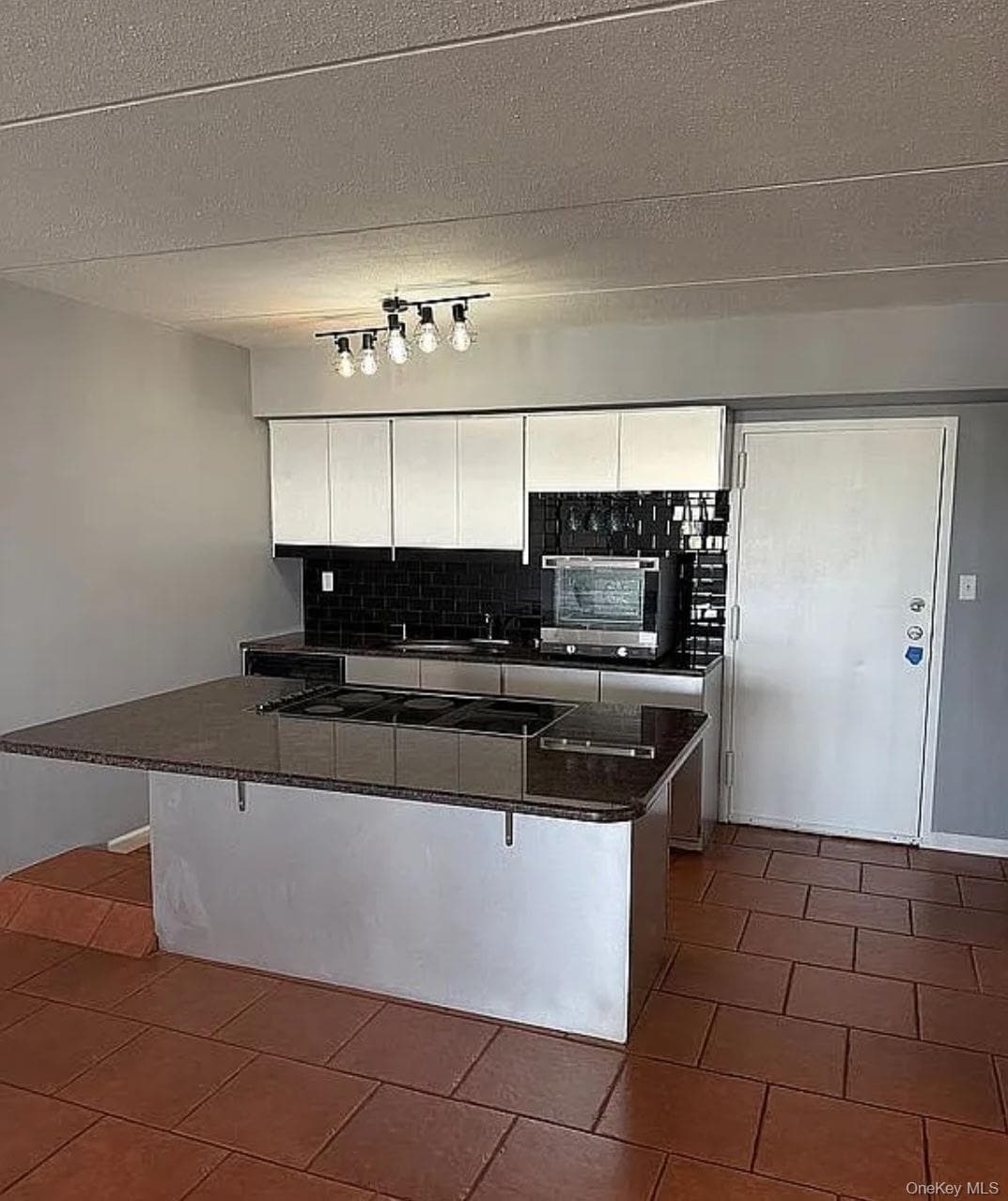725 Miller Avenue Unit: 410 thumbnail 3