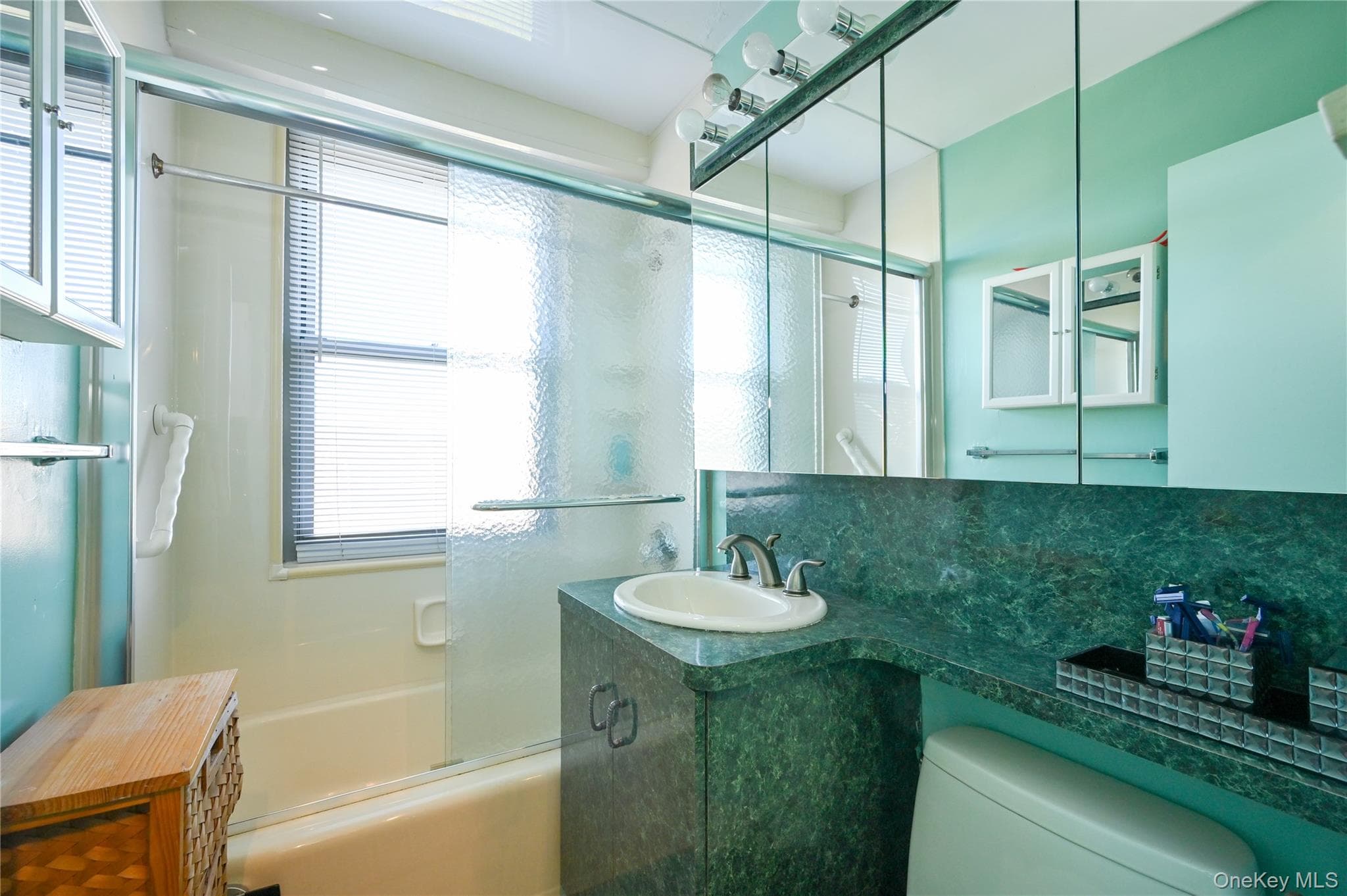 61-20 Grand Central Parkway Unit: C 306 thumbnail 16