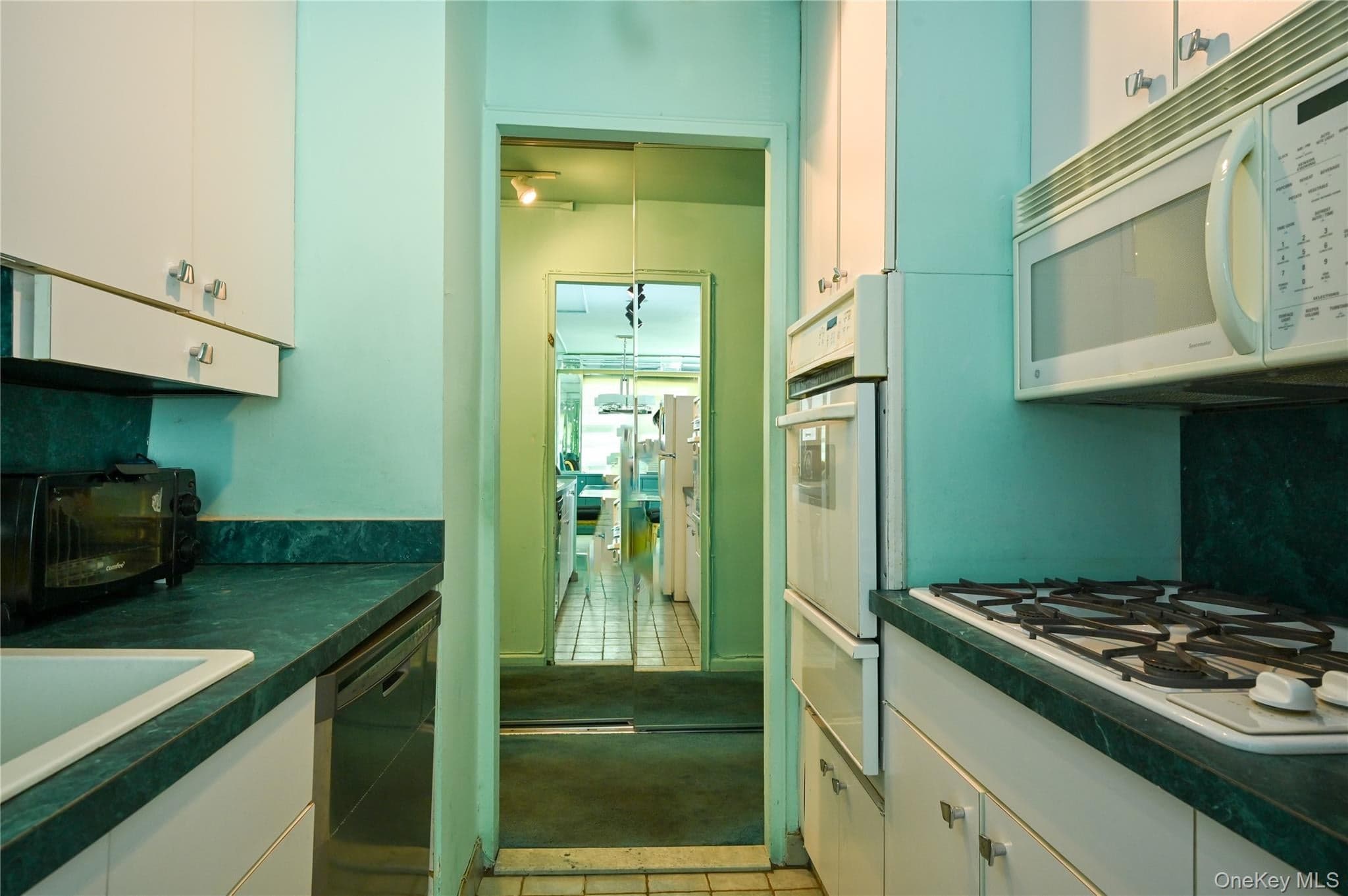 61-20 Grand Central Parkway Unit: C 306 thumbnail 12