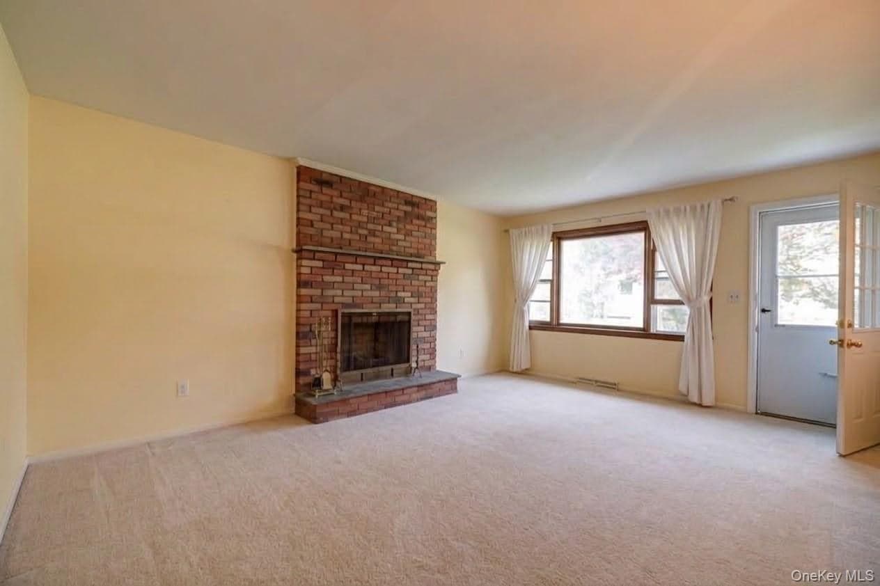 146 Carley Avenue thumbnail 4