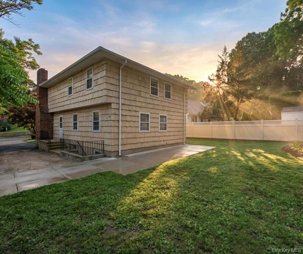 146 Carley Avenue thumbnail 3