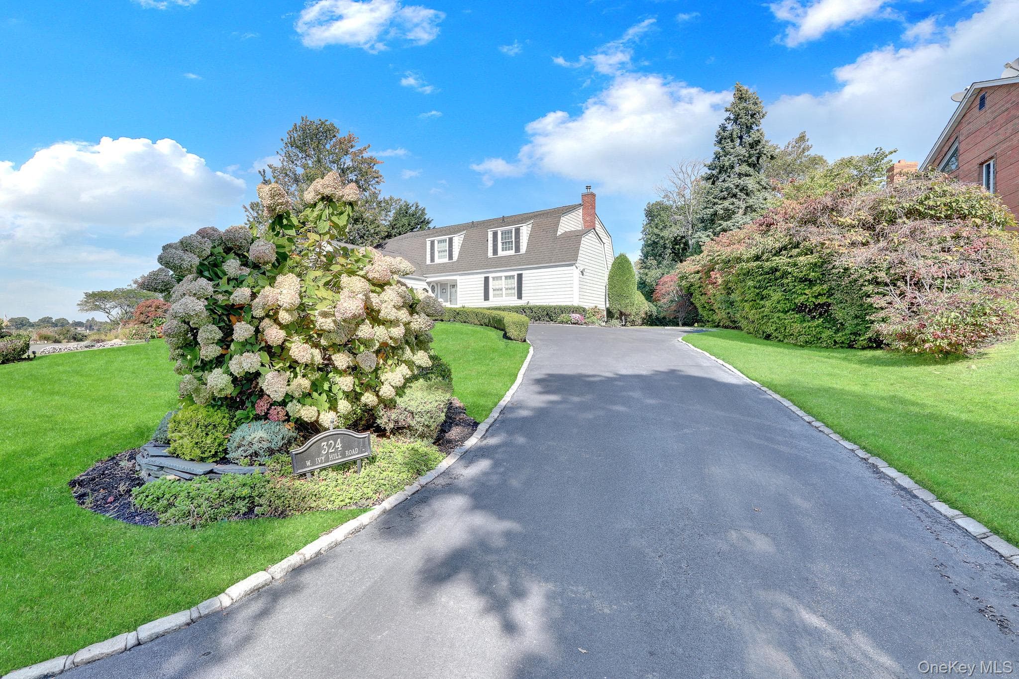324 W Ivy Hill Road thumbnail 2