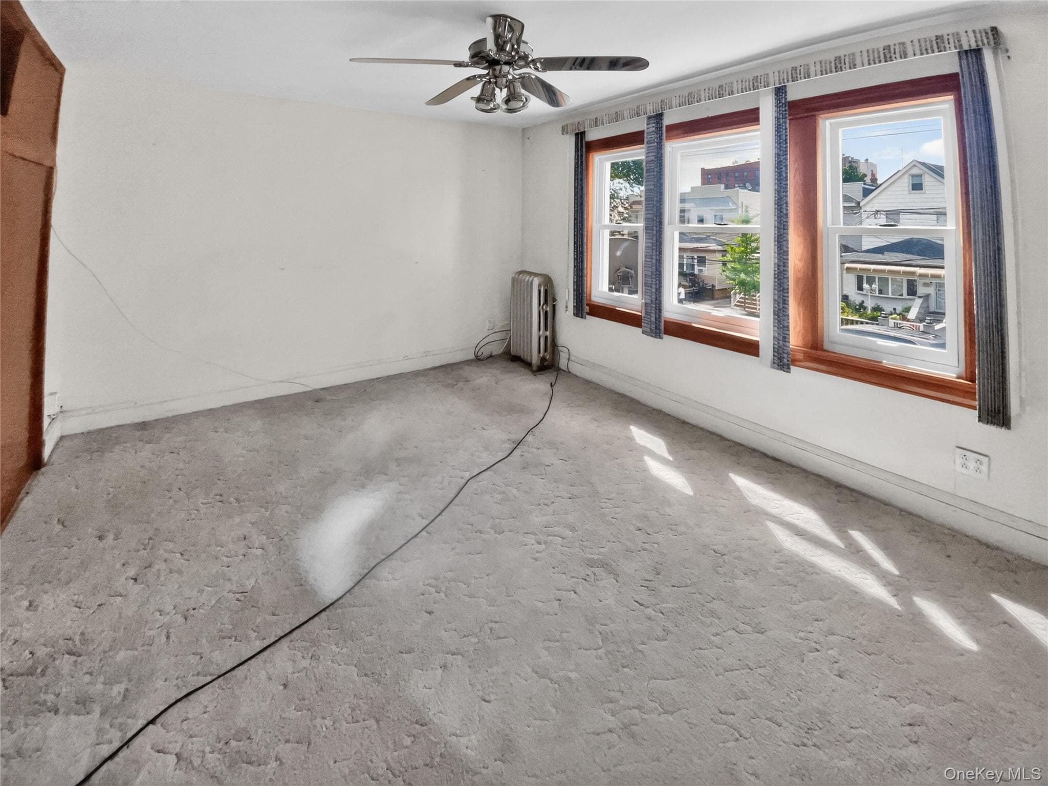 543 E 38th Street thumbnail 12