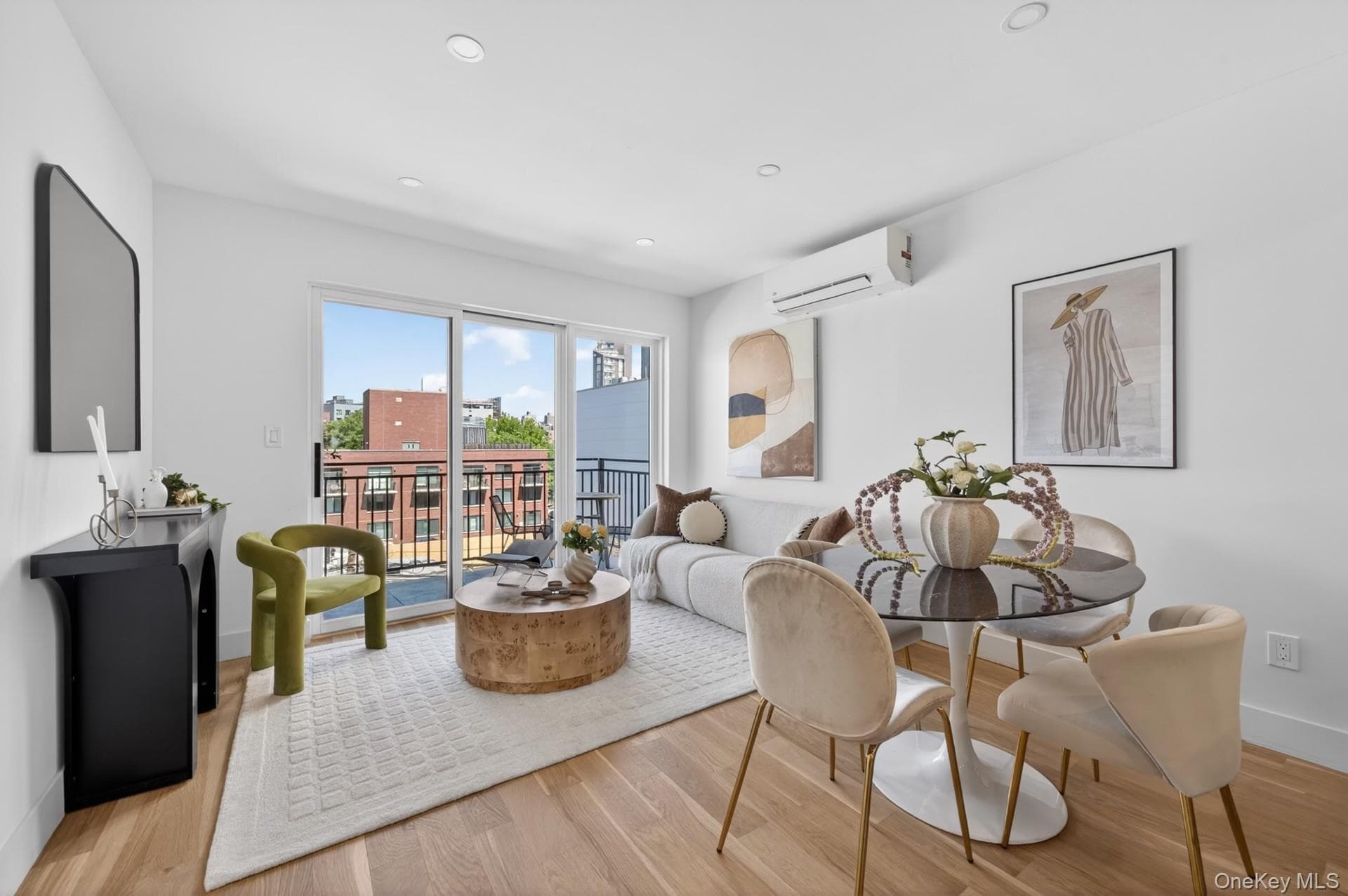 31-65 14th Street Unit: 2R thumbnail 3