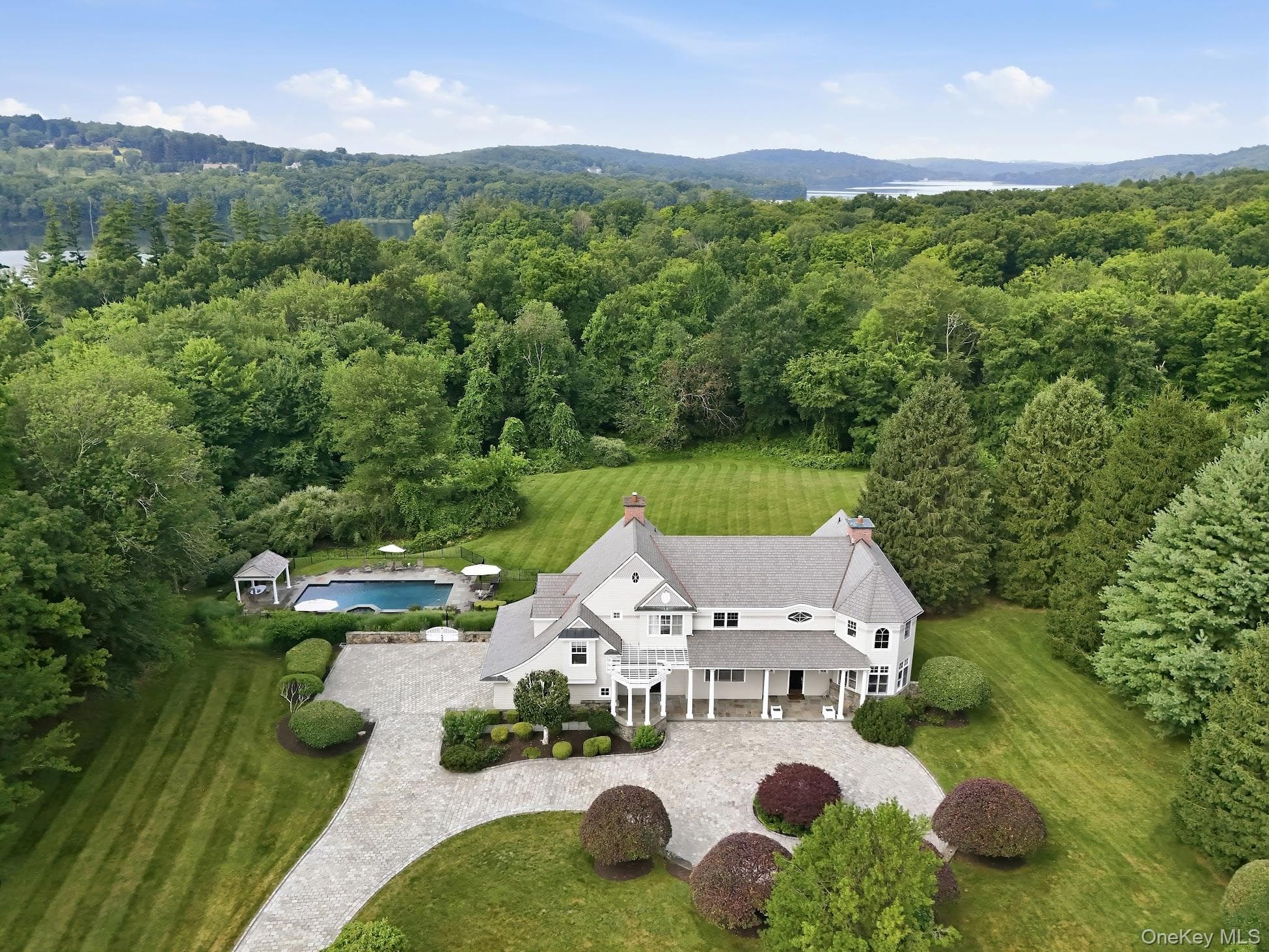 4 Little Mountain Road, North Salem