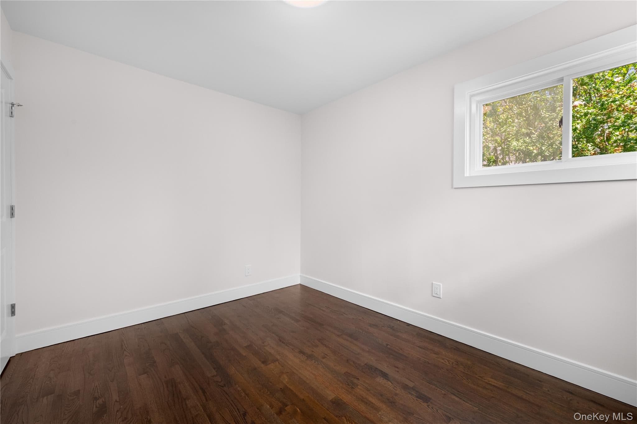 126 Lambert Avenue thumbnail 19
