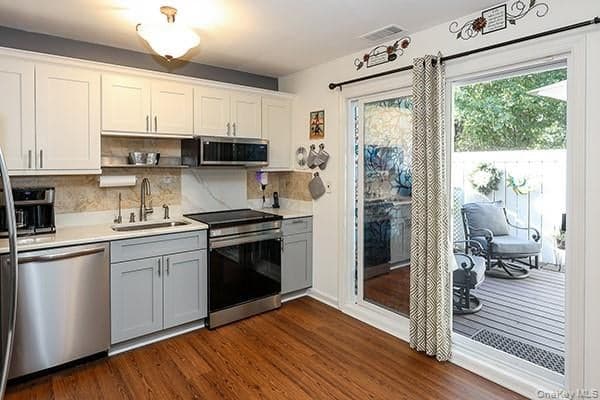 133 Fieldstone Court thumbnail 12