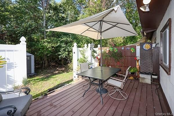 133 Fieldstone Court thumbnail 20