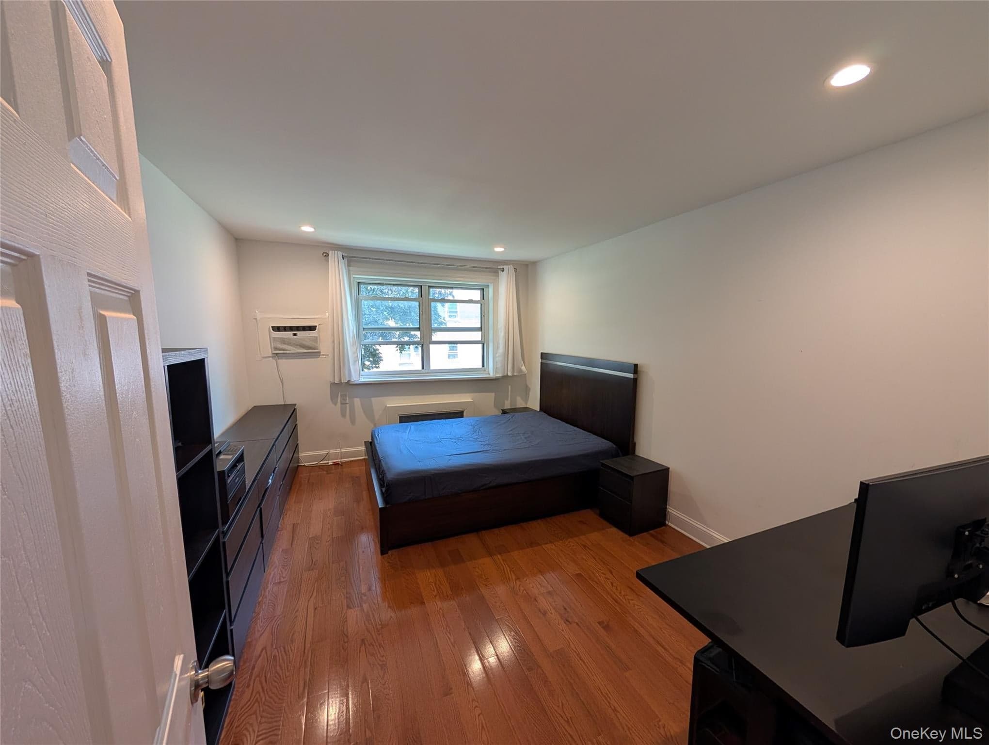 15048 Jewel Avenue Unit: 70B thumbnail 7