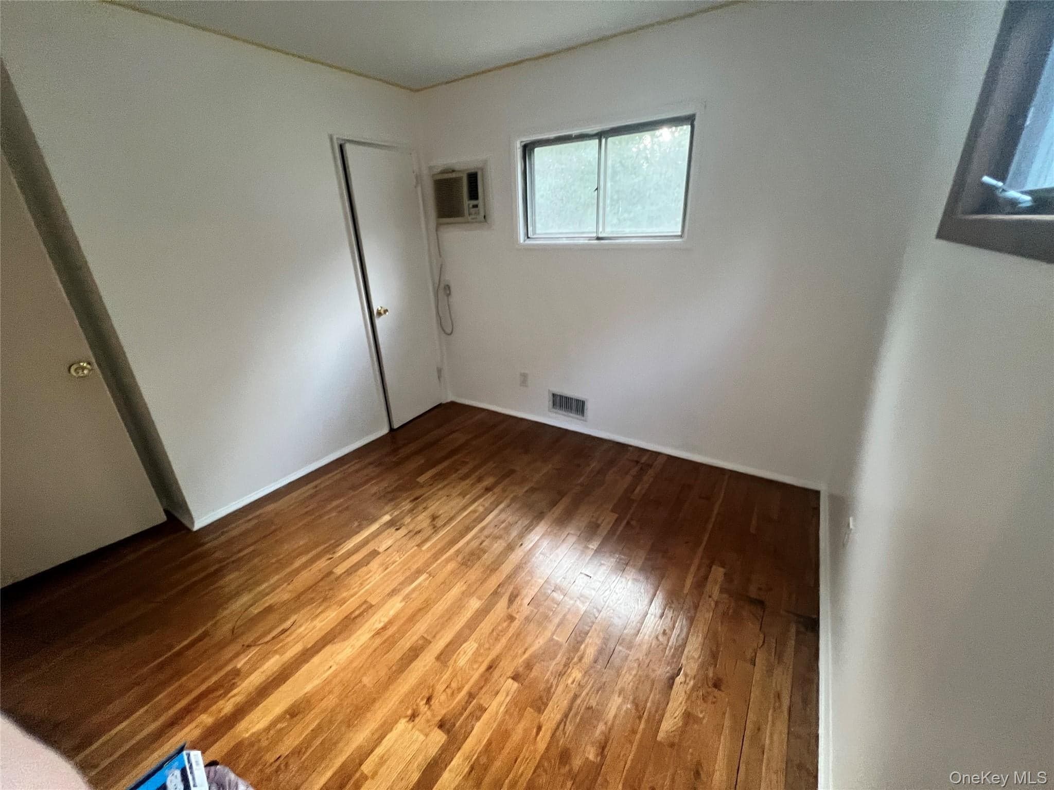 1556 N Gardiner Drive thumbnail 9