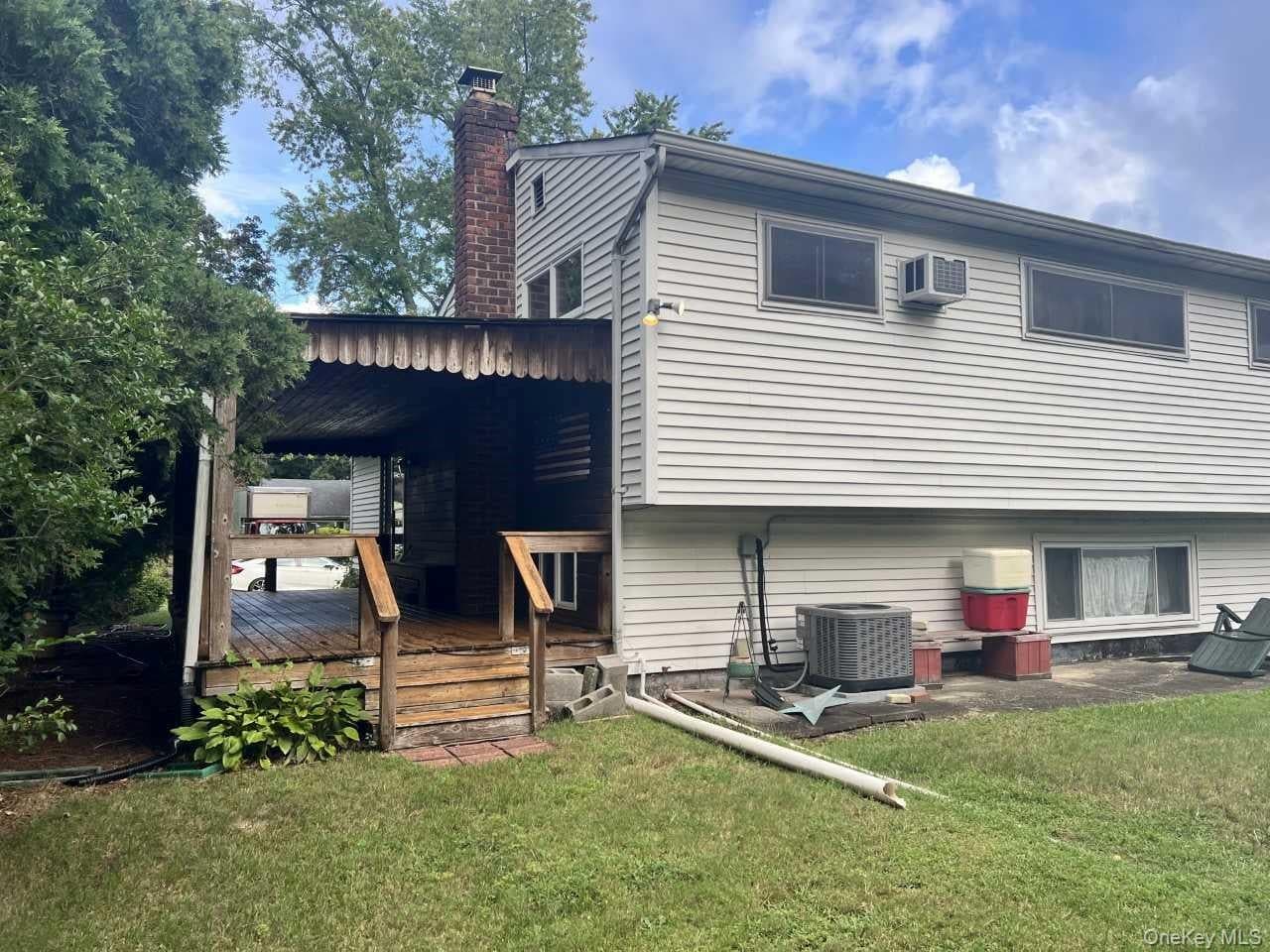 1556 N Gardiner Drive thumbnail 12