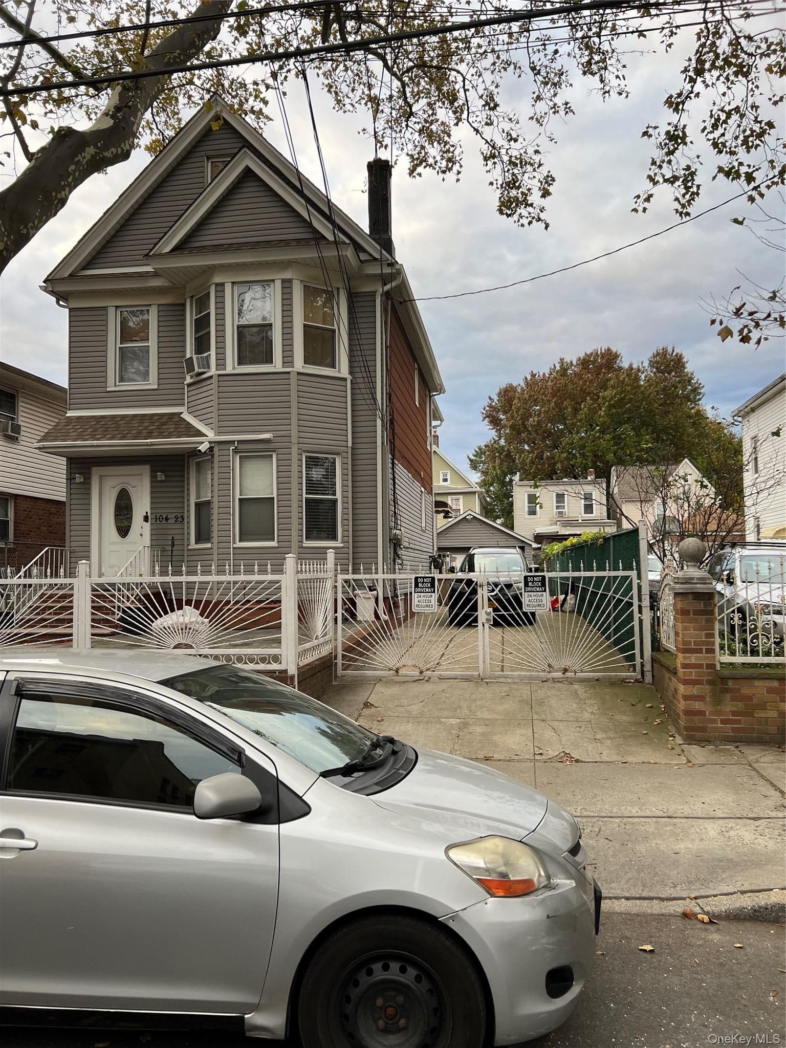 10423 90th Avenue thumbnail 2