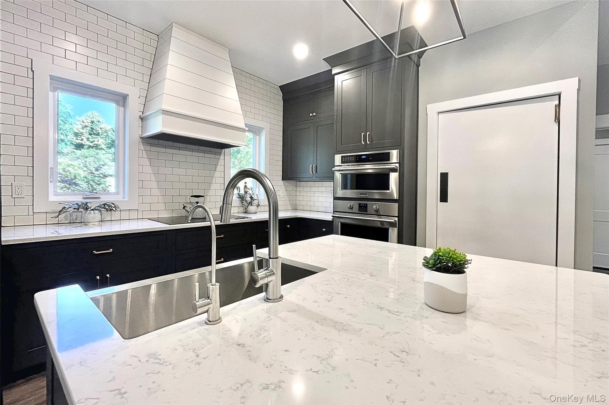 221 Maple Avenue thumbnail 14