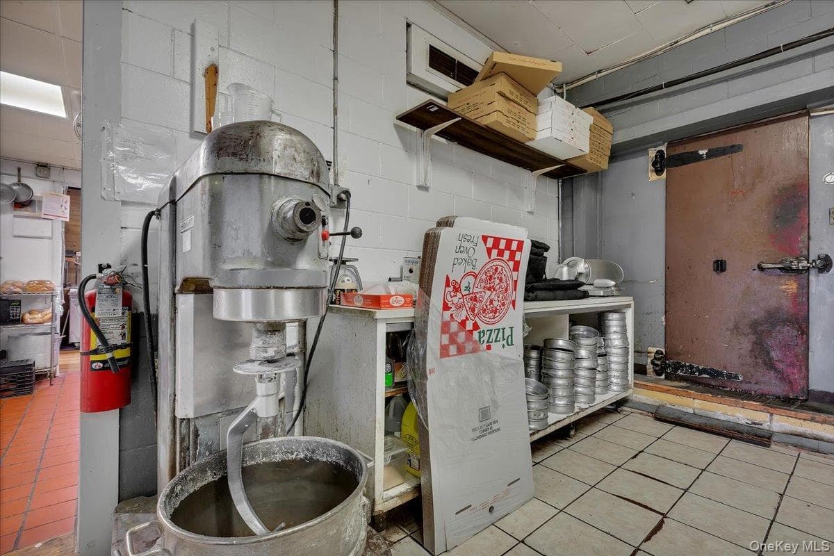 75 Saratoga Avenue thumbnail 28
