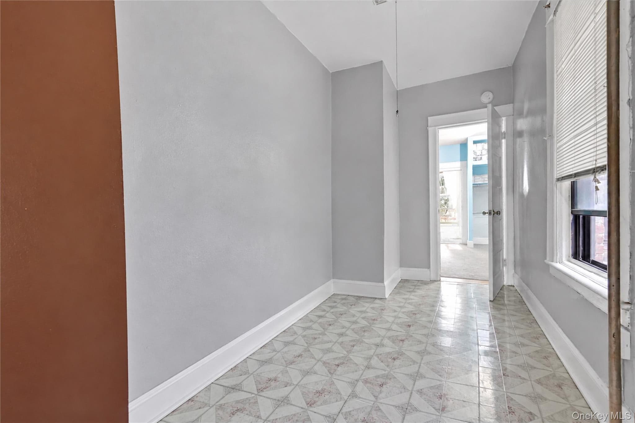 16-77 Woodbine Street thumbnail 8