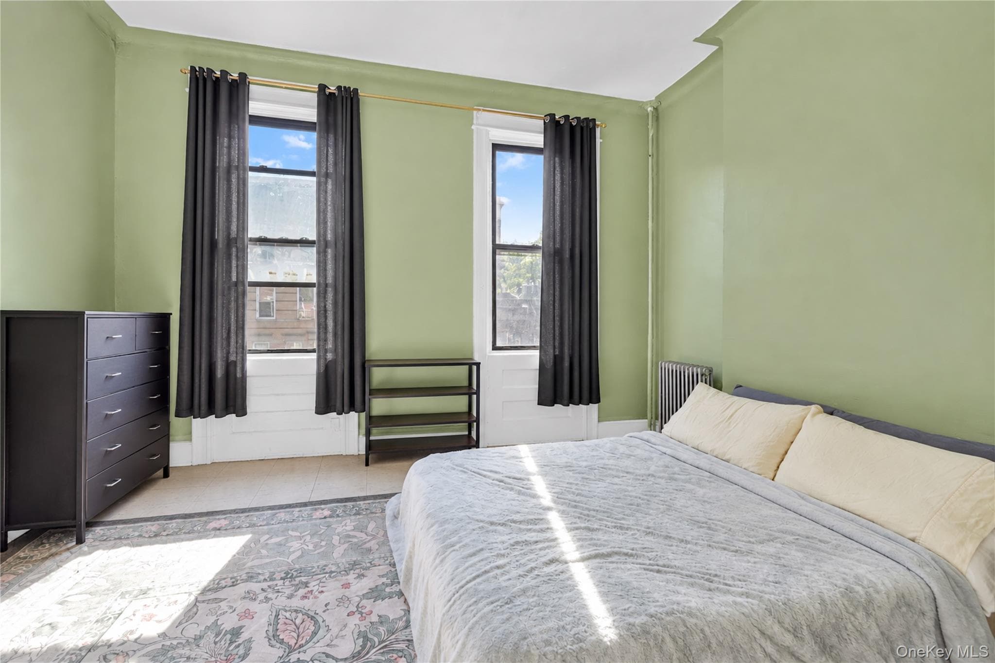 16-77 Woodbine Street thumbnail 11
