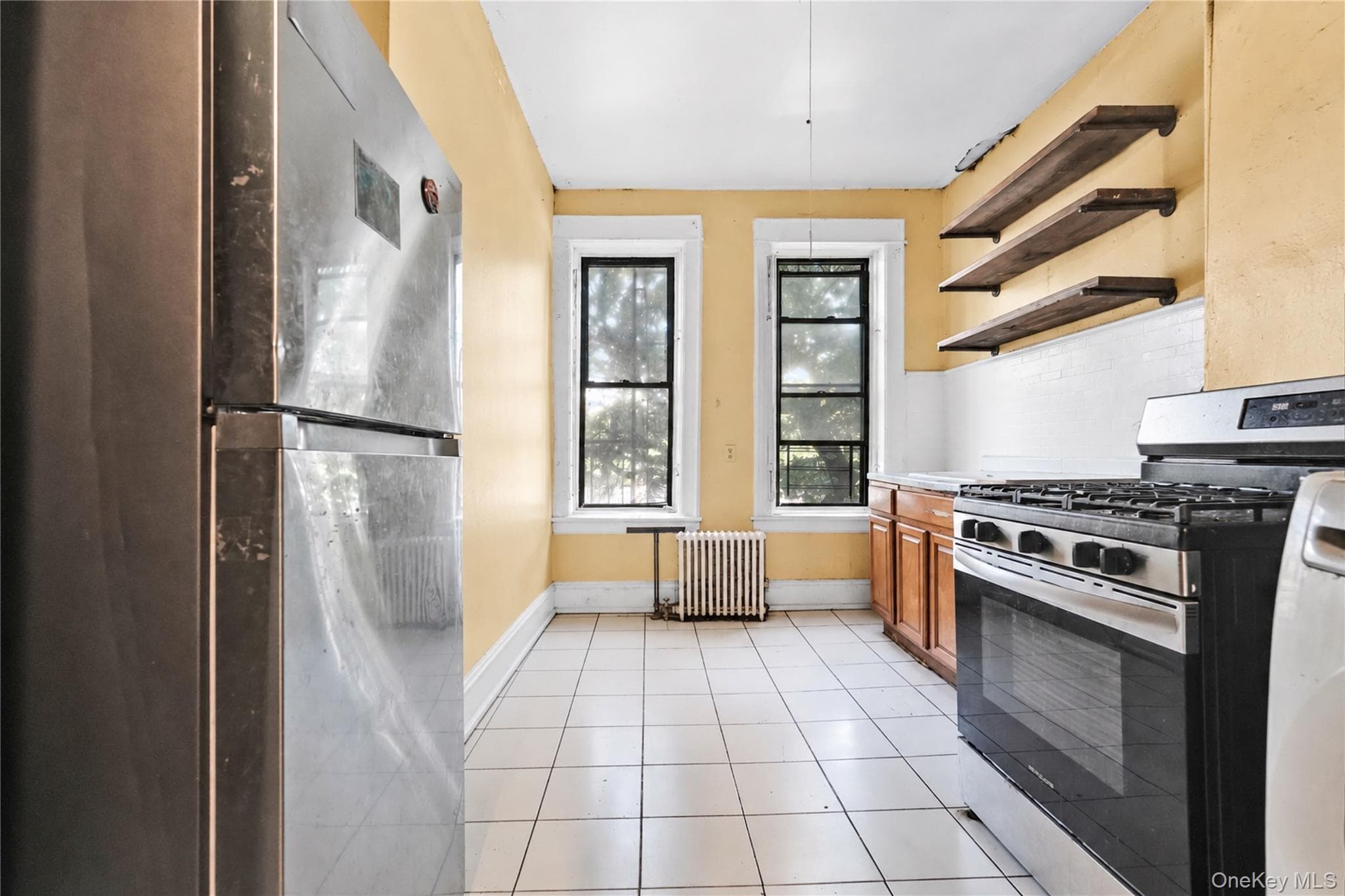 16-77 Woodbine Street thumbnail 15